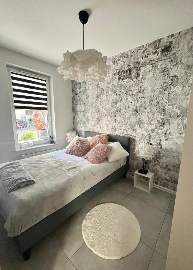 Apartament Mniszek Kołobrzeg Exterior foto